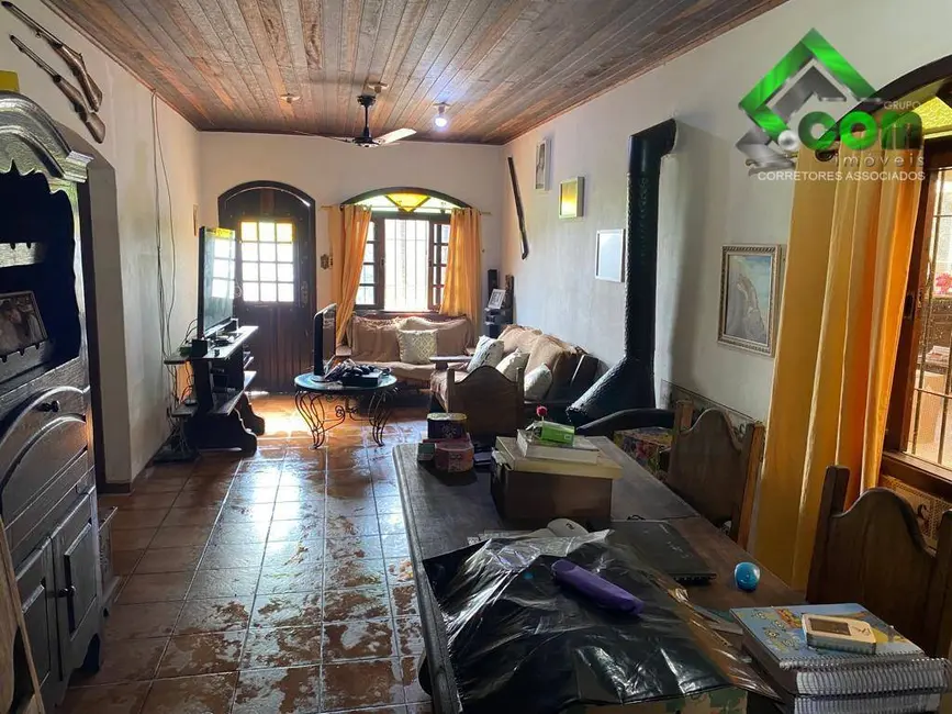 Foto 1 de Casa com 2 quartos à venda, 930m2 em Estância Santa Maria do Portão, Atibaia - SP