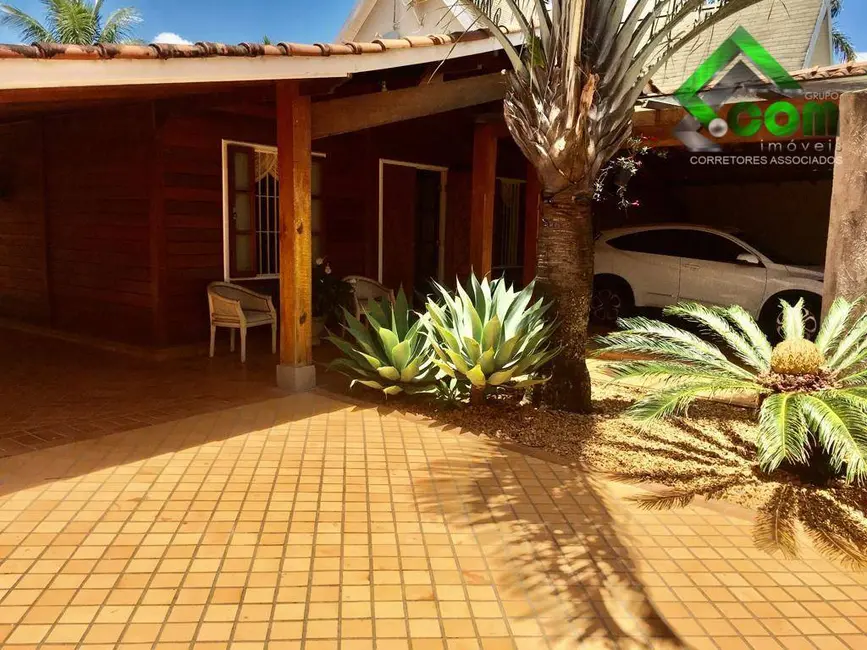 Foto 5 de Casa com 4 quartos à venda, 600m2 em Atibaia - SP