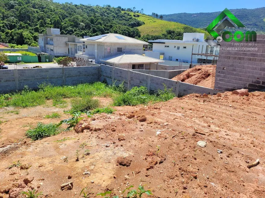 Foto 1 de Terreno / Lote à venda, 525m2 em Atibaia - SP