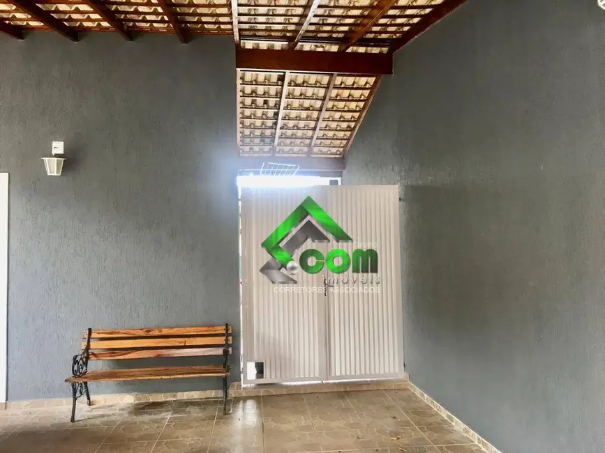 Foto 3 de Casa com 4 quartos à venda, 300m2 em Vila Petrópolis, Atibaia - SP