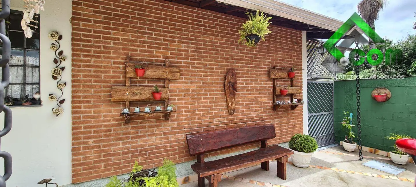 Foto 3 de Casa com 3 quartos à venda, 307m2 em Nova Gardênia, Atibaia - SP