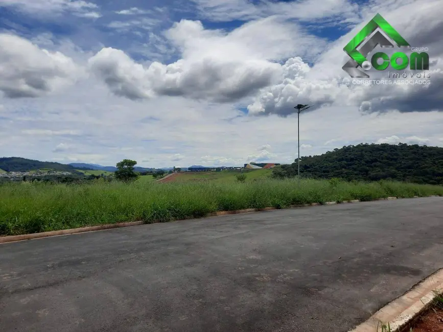 Foto 1 de Terreno / Lote à venda, 300m2 em Laranja Azeda, Atibaia - SP