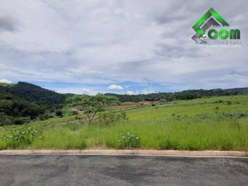 Foto 1 de Terreno / Lote à venda, 300m2 em Laranja Azeda, Atibaia - SP