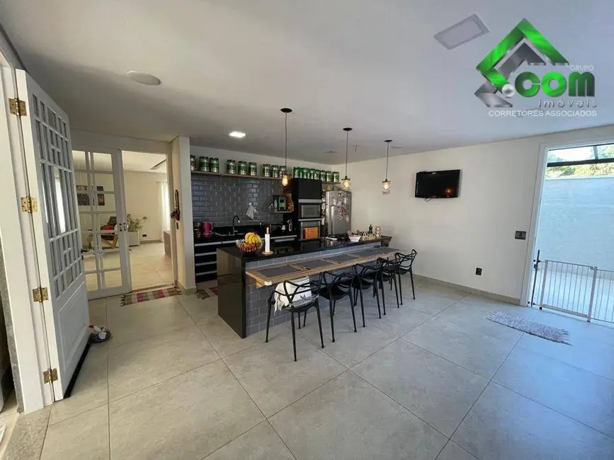 Foto 8 de Casa com 4 quartos à venda, 772m2 em Jardim Floresta, Atibaia - SP