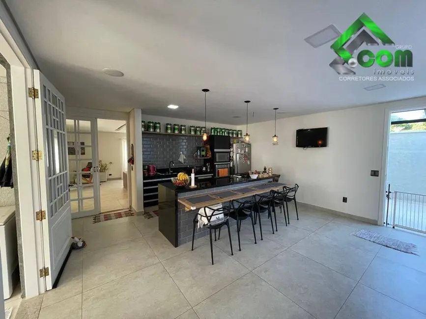 Foto 5 de Casa com 4 quartos à venda, 772m2 em Jardim Floresta, Atibaia - SP