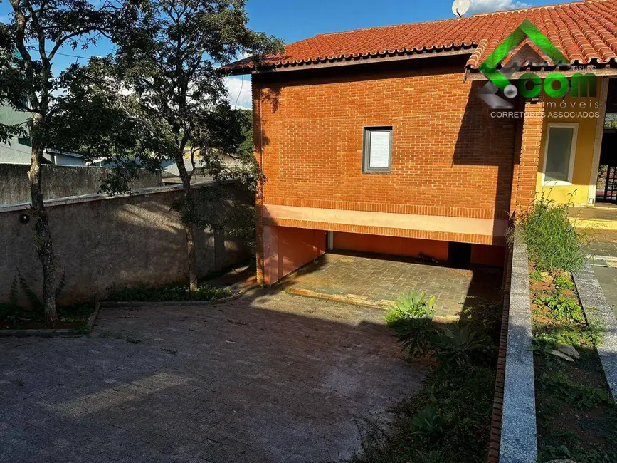 Foto 5 de Casa com 4 quartos à venda, 1024m2 em Vila Petrópolis, Atibaia - SP