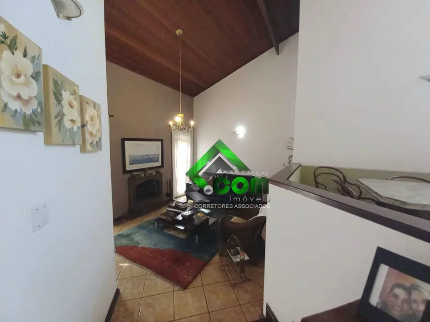 Foto 7 de Casa com 3 quartos à venda, 354m2 em Vila Petrópolis, Atibaia - SP