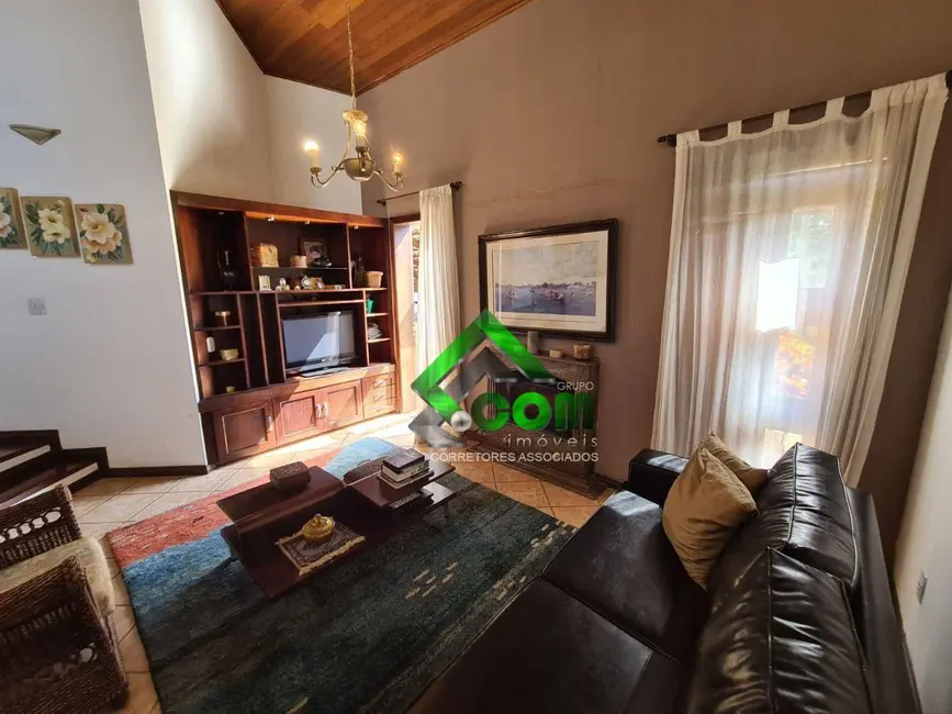 Foto 8 de Casa com 3 quartos à venda, 354m2 em Vila Petrópolis, Atibaia - SP