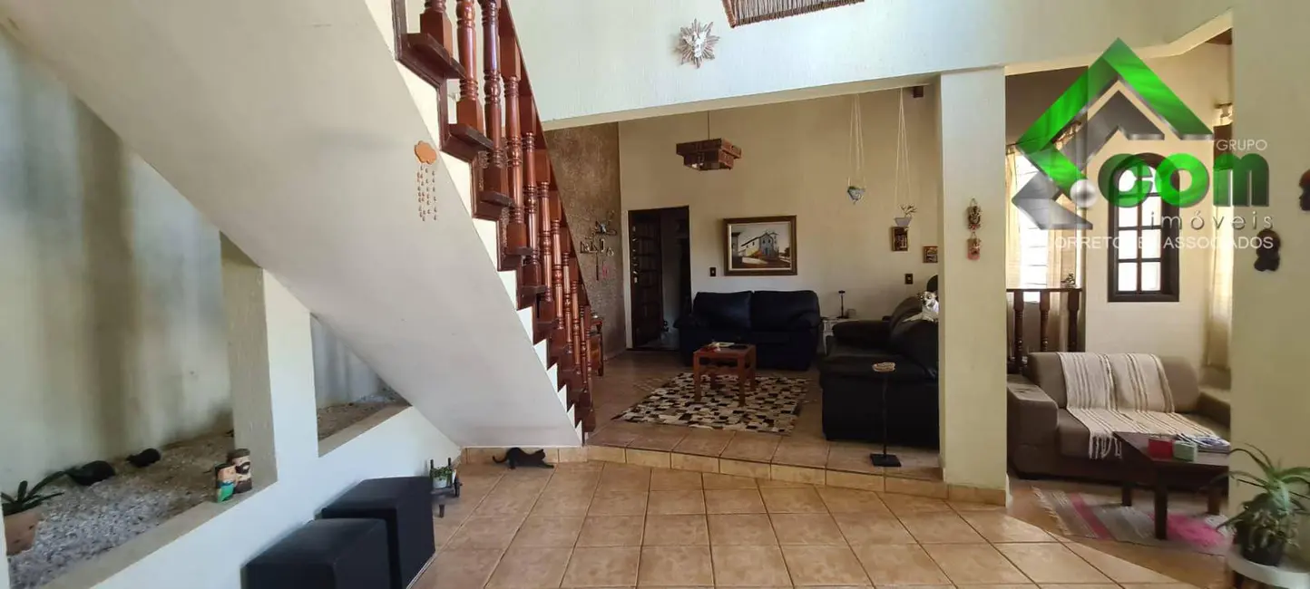 Foto 8 de Casa de Condomínio com 4 quartos à venda, 1158m2 em Parque Rio Abaixo, Atibaia - SP