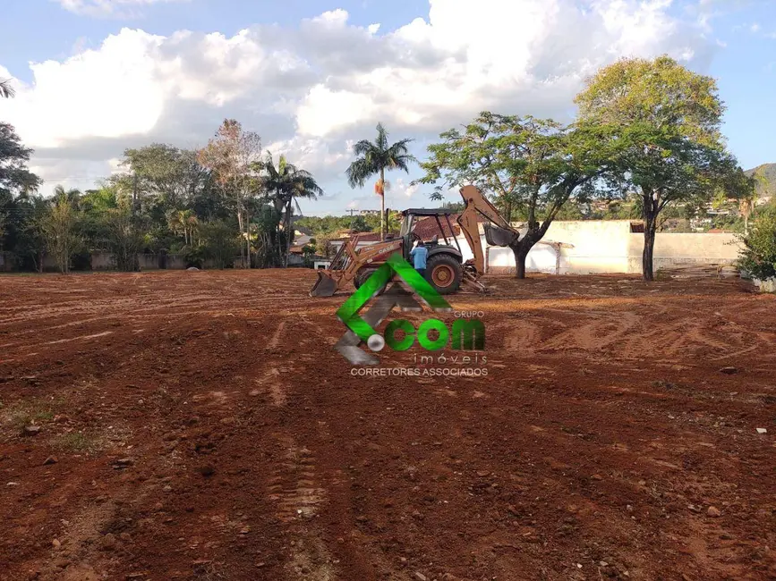 Foto 3 de Terreno / Lote à venda, 1900m2 em Atibaia - SP
