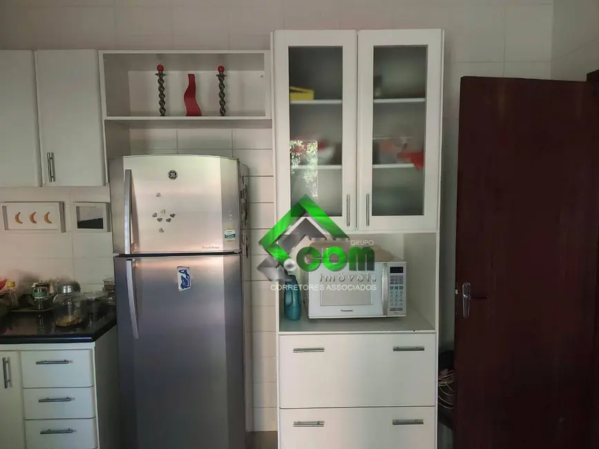 Foto 4 de Casa com 2 quartos à venda, 1382m2 em Jardim dos Pinheiros, Atibaia - SP