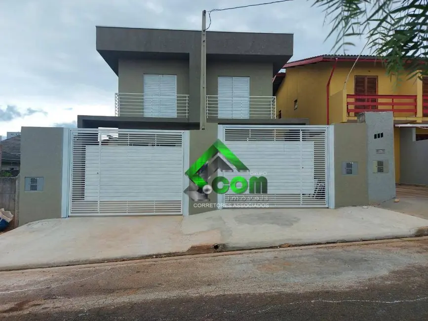 Casa com 2 quartos à venda, 125m2 em Jardim das Palmeiras, Atibaia - SP - imagem 2 Foto 2 de Casa com 2 quartos à venda, 125m2 em Jardim das Palmeiras, Atibaia - SP