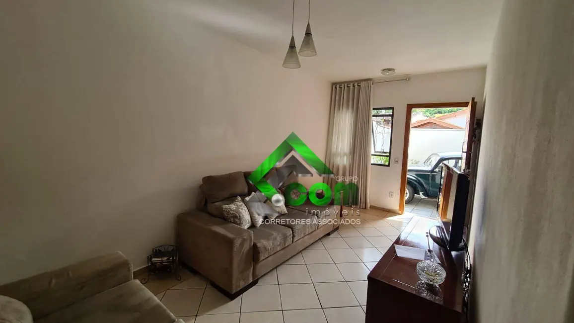 Casa com 2 quartos à venda, 189m2 em Vila Thais, Atibaia - SP - imagem 3 Foto 3 de Casa com 2 quartos à venda, 189m2 em Vila Thais, Atibaia - SP