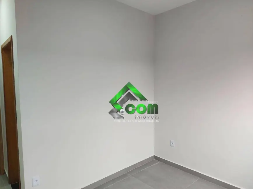 Casa com 3 quartos à venda, 125m2 em Jardim Maristela II, Atibaia - SP - imagem 6 Foto 6 de Casa com 3 quartos à venda, 125m2 em Jardim Maristela II, Atibaia - SP