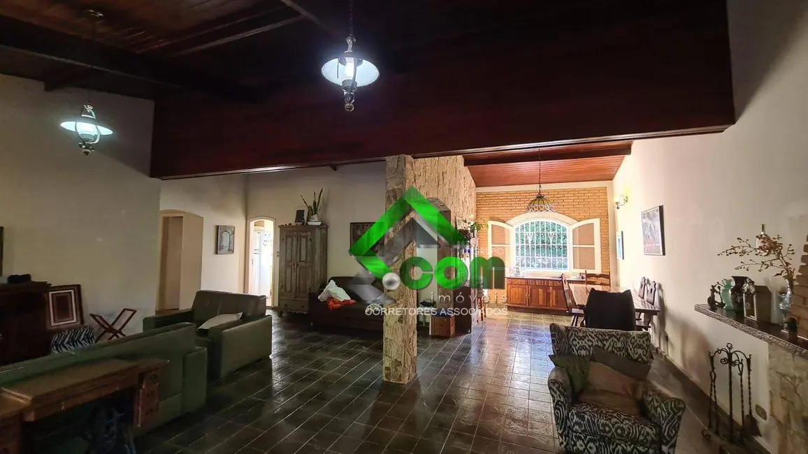 Casa com 3 quartos à venda, 1246m2 em Jardim Paulista, Atibaia - SP - imagem 7 Foto 7 de Casa com 3 quartos à venda, 1246m2 em Jardim Paulista, Atibaia - SP