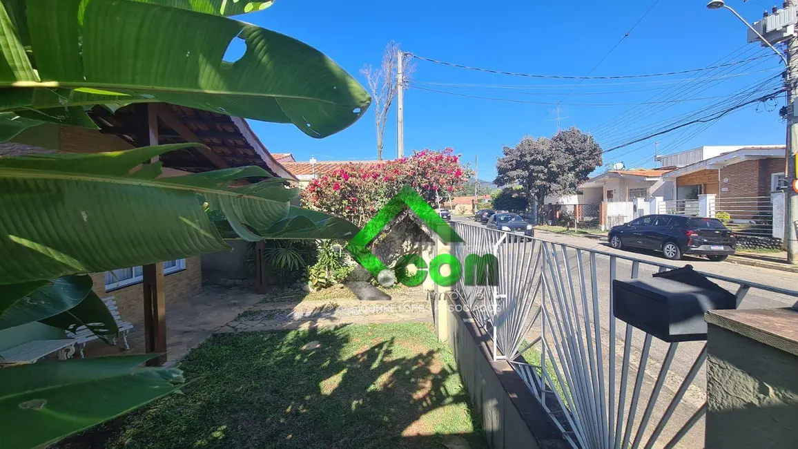 Foto 2 de Casa com 3 quartos à venda, 290m2 em Vila Helena, Atibaia - SP