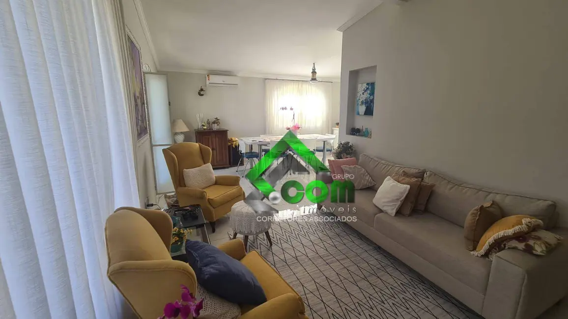 Foto 4 de Casa com 3 quartos à venda, 290m2 em Vila Helena, Atibaia - SP