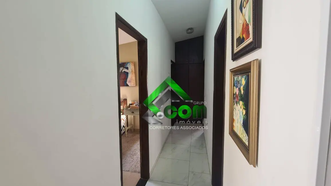 Foto 6 de Casa com 3 quartos à venda, 290m2 em Vila Helena, Atibaia - SP