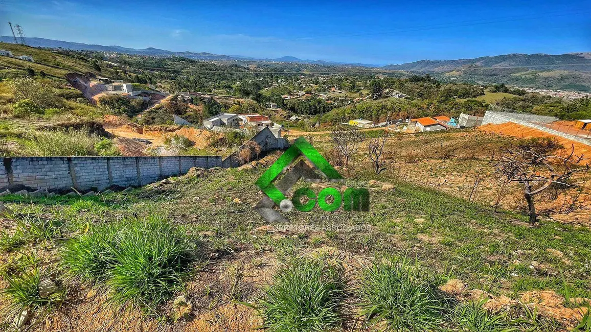 Foto 1 de Terreno / Lote à venda, 2100m2 em Jardim Estância Brasil, Atibaia - SP