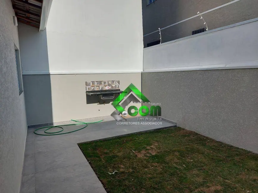 Foto 4 de Casa com 2 quartos à venda, 175m2 em Atibaia - SP