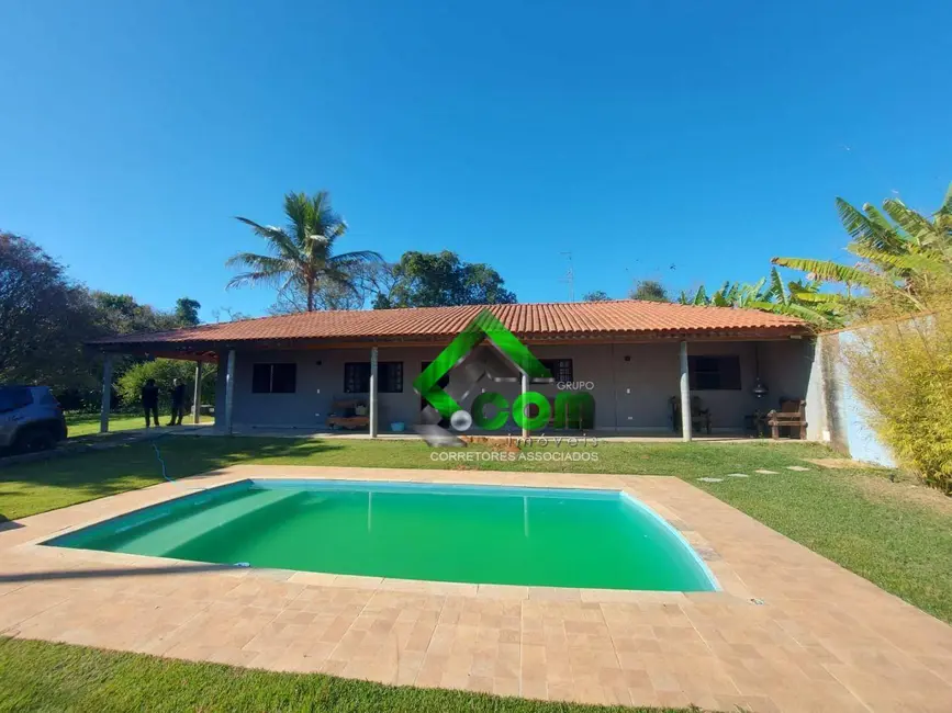 Foto 1 de Chácara com 2 quartos à venda, 964m2 em Vitória Régia, Atibaia - SP