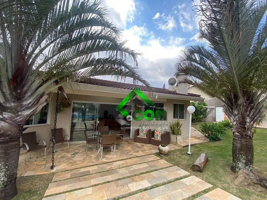 Casa de Condomínio com 6 quartos à venda e para alugar, 2000m2 em Atibaia - SP - imagem 3 Foto 3 de Casa de Condomínio com 6 quartos à venda e para alugar, 2000m2 em Atibaia - SP