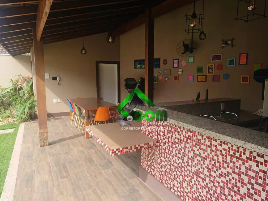 Foto 7 de Casa com 4 quartos à venda, 390m2 em Vila Thais, Atibaia - SP