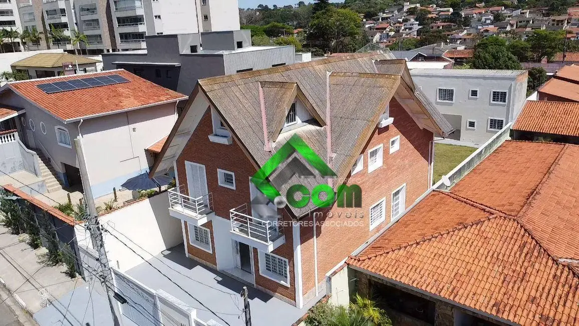 Foto 1 de Casa com 7 quartos à venda, 429m2 em Atibaia - SP