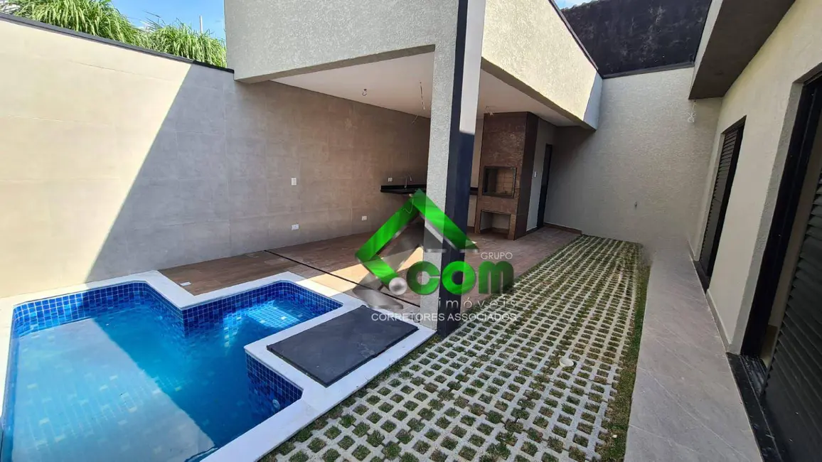 Casa com 3 quartos à venda, 270m2 em Jardim América, Atibaia - SP - imagem 2 Foto 2 de Casa com 3 quartos à venda, 270m2 em Jardim América, Atibaia - SP