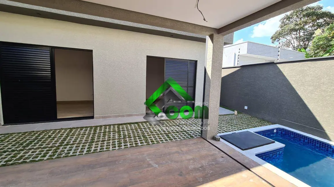 Casa com 3 quartos à venda, 270m2 em Jardim América, Atibaia - SP - imagem 1 Foto 1 de Casa com 3 quartos à venda, 270m2 em Jardim América, Atibaia - SP