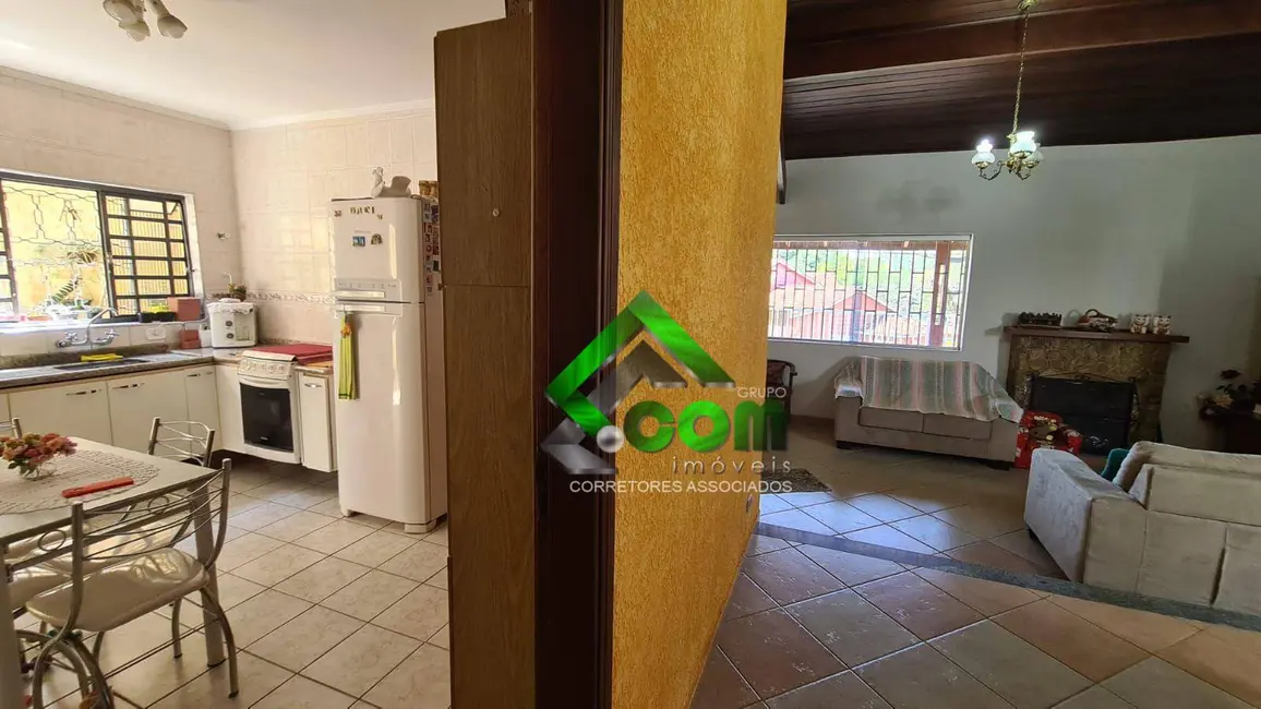 Foto 5 de Casa com 3 quartos à venda e para alugar, 360m2 em Jardim do Lago, Atibaia - SP