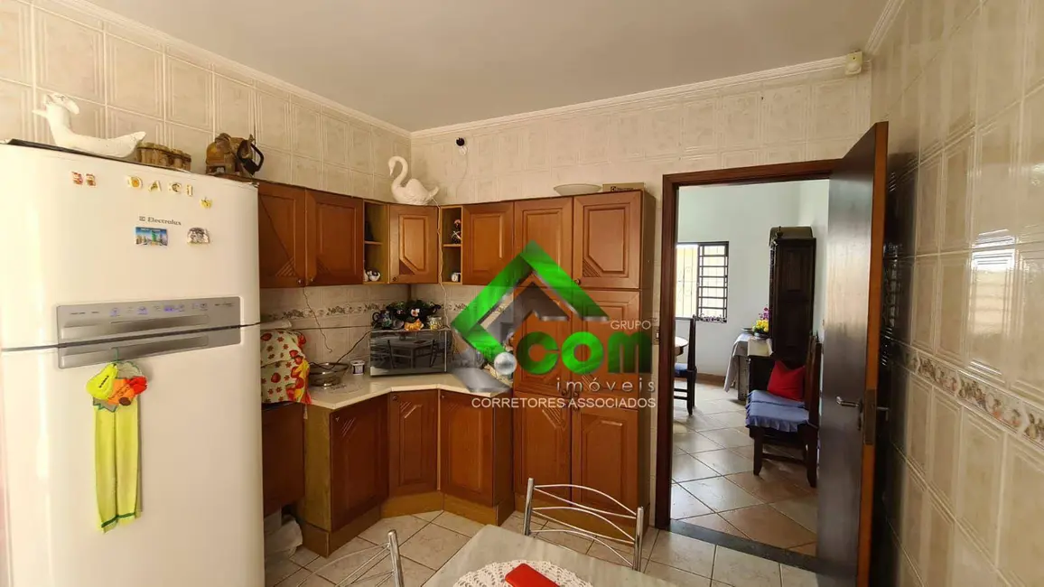 Foto 7 de Casa com 3 quartos à venda e para alugar, 360m2 em Jardim do Lago, Atibaia - SP