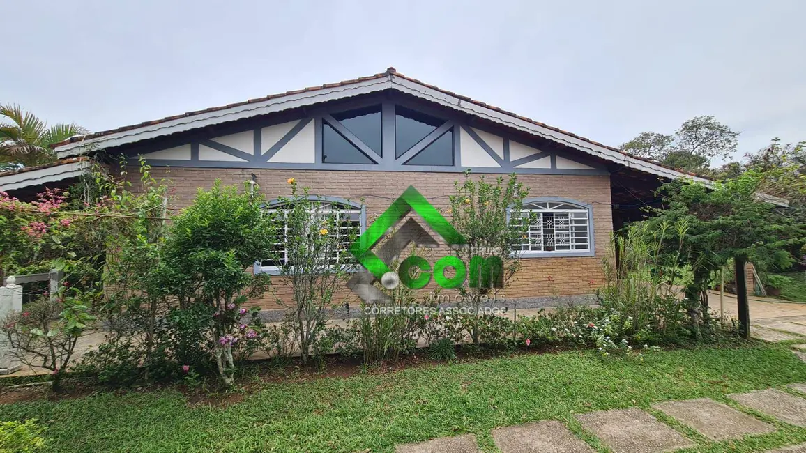 Chácara com 2 quartos à venda, 2450m2 em Jardim Residencial Santa Luiza, Atibaia - SP - imagem 3 Foto 3 de Chácara com 2 quartos à venda, 2450m2 em Jardim Residencial Santa Luiza, Atibaia - SP