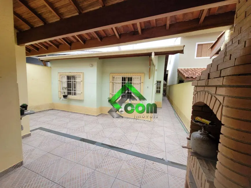 Casa com 2 quartos à venda, 180m2 em Atibaia - SP - imagem 6 Foto 6 de Casa com 2 quartos à venda, 180m2 em Atibaia - SP