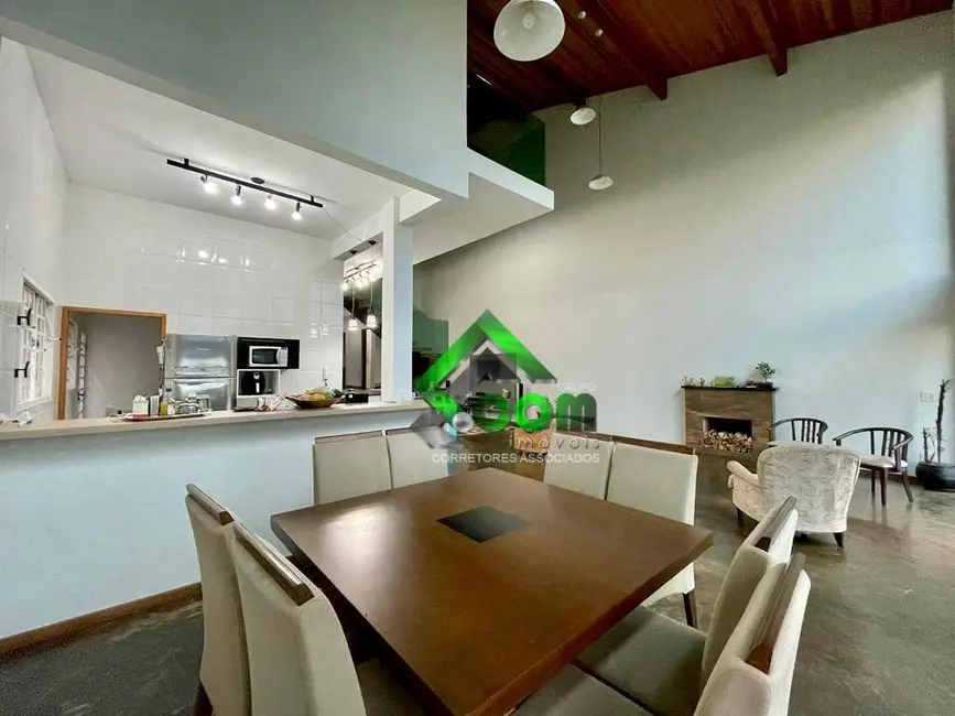 Foto 5 de Casa com 3 quartos à venda, 480m2 em Jardim dos Pinheiros, Atibaia - SP