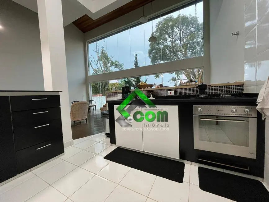 Foto 4 de Casa com 3 quartos à venda, 480m2 em Jardim dos Pinheiros, Atibaia - SP