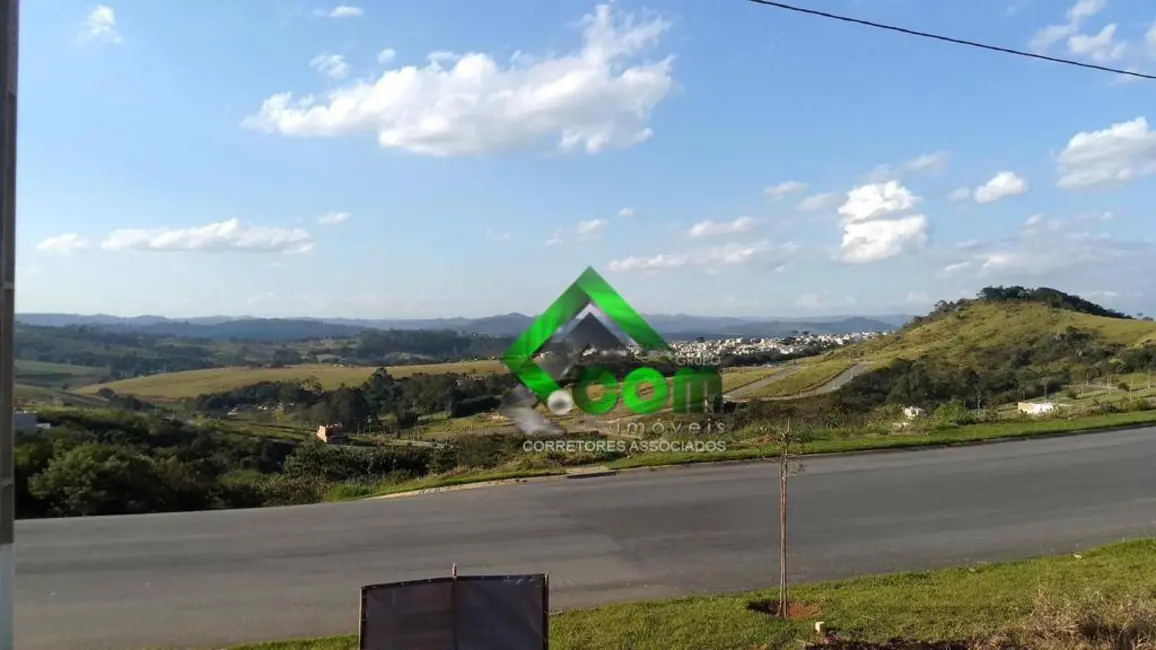 Foto 2 de Terreno / Lote à venda, 235m2 em Braganca Paulista - SP