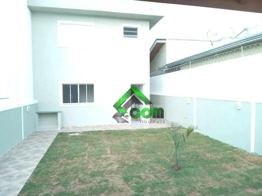 Foto 4 de Casa com 2 quartos à venda, 175m2 em Nova Cerejeira, Atibaia - SP