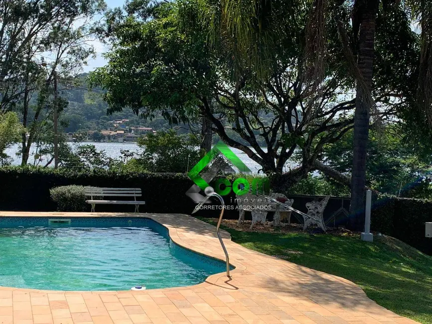 Casa de Condomínio com 3 quartos à venda, 1052m2 em Vila Dom Pedro, Atibaia - SP - imagem 4 Foto 4 de Casa de Condomínio com 3 quartos à venda, 1052m2 em Vila Dom Pedro, Atibaia - SP