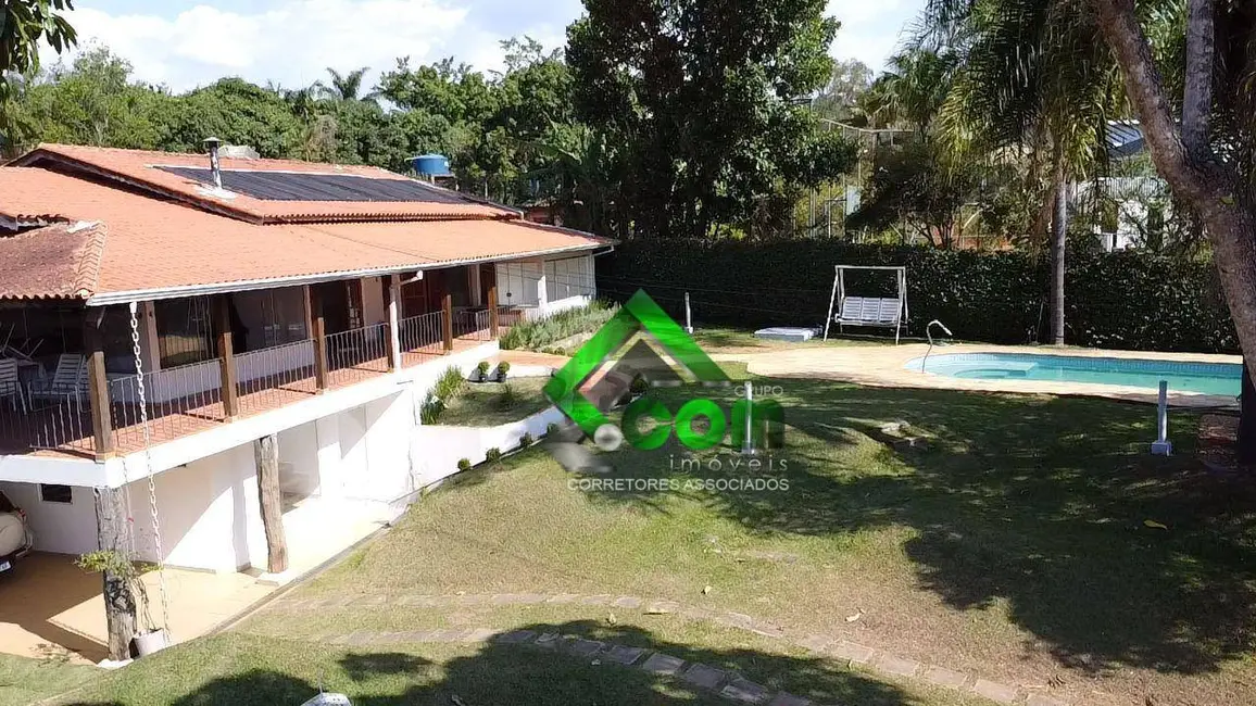 Casa de Condomínio com 3 quartos à venda, 1052m2 em Vila Dom Pedro, Atibaia - SP - imagem 2 Foto 2 de Casa de Condomínio com 3 quartos à venda, 1052m2 em Vila Dom Pedro, Atibaia - SP