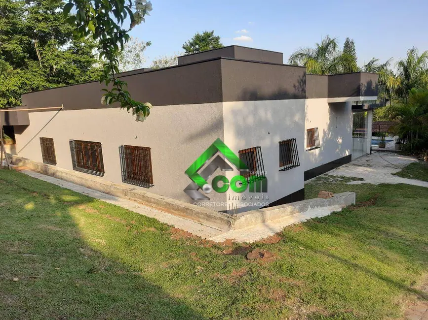 Casa de Condomínio com 3 quartos à venda, 1000m2 em Vila Dom Pedro, Atibaia - SP - imagem 6 Foto 6 de Casa de Condomínio com 3 quartos à venda, 1000m2 em Vila Dom Pedro, Atibaia - SP