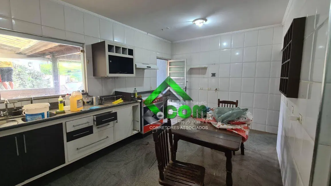 Casa com 3 quartos para alugar, 400m2 em Nova Gardênia, Atibaia - SP - imagem 8 Foto 8 de Casa com 3 quartos para alugar, 400m2 em Nova Gardênia, Atibaia - SP