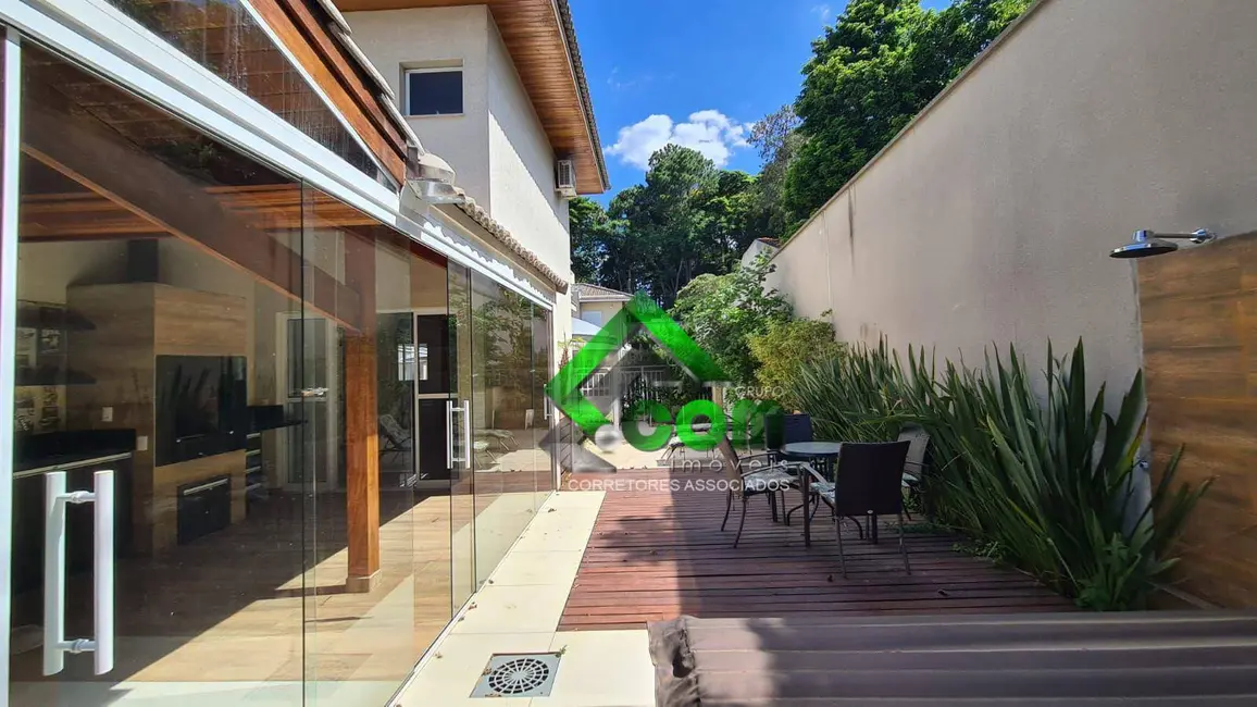 Foto 2 de Casa com 3 quartos à venda, 262m2 em Vila Esperia ou Giglio, Atibaia - SP