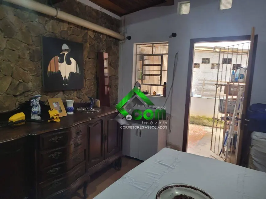 Foto 9 de Casa com 2 quartos à venda, 454m2 em Atibaia - SP