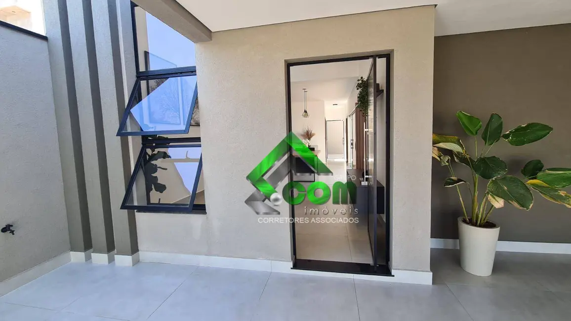 Casa com 3 quartos à venda, 140m2 em Residencial Piemonte, Braganca Paulista - SP - imagem 3 Foto 3 de Casa com 3 quartos à venda, 140m2 em Residencial Piemonte, Braganca Paulista - SP