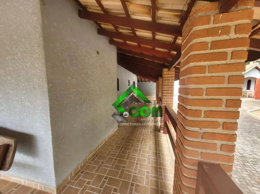 Foto 4 de Chácara com 4 quartos à venda, 2384m2 em Vale dos Pinheiros, Atibaia - SP