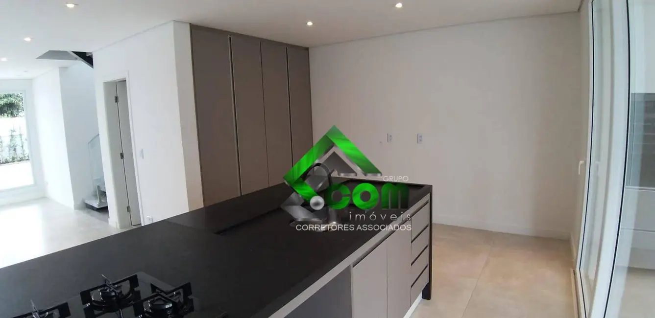 Foto 3 de Casa de Condomínio com 3 quartos para alugar, 261m2 em Nova Gardênia, Atibaia - SP