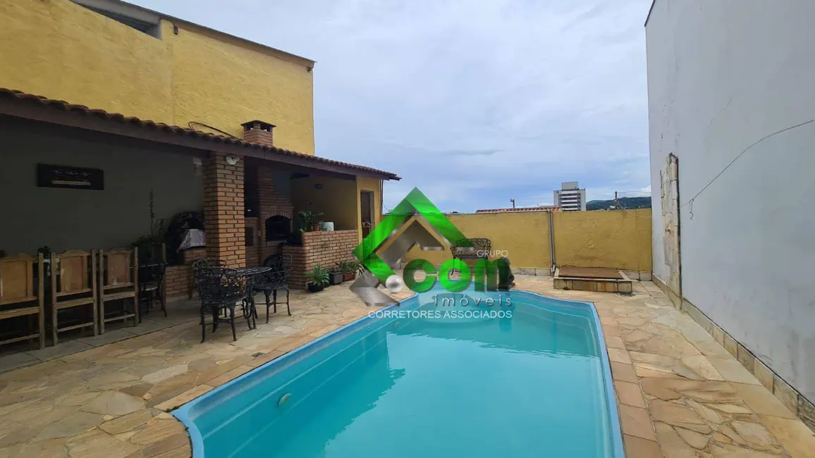 Foto 4 de Casa com 4 quartos à venda, 400m2 em Atibaia Jardim, Atibaia - SP