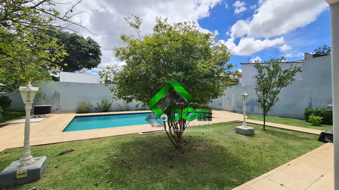 Foto 7 de Casa com 3 quartos à venda, 1000m2 em Jardim Floresta, Atibaia - SP