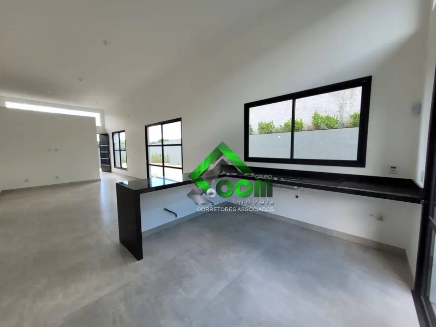 Foto 3 de Casa com 3 quartos à venda, 255m2 em Jardim Estância Brasil, Atibaia - SP